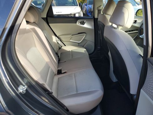 Certified 2024 Kia Soul LX image 12