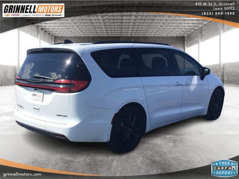 Used 2026 Chrysler Pacifica Limited w/ S Appearance Package FWD image 5