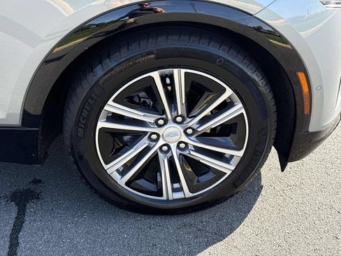 Used 2024 Cadillac Lyriq Luxury AWD/4WD image 14