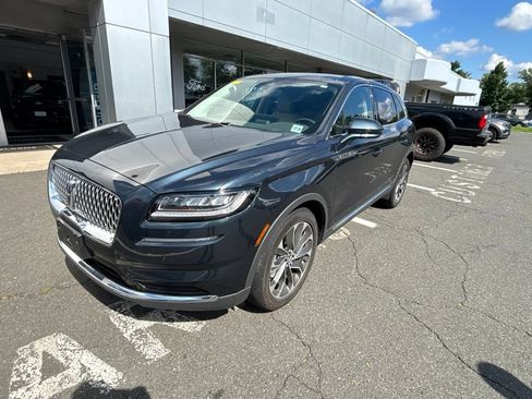 Used 2023 Lincoln Nautilus Reserve w/ Cargo Utility Package AWD/4WD image 6