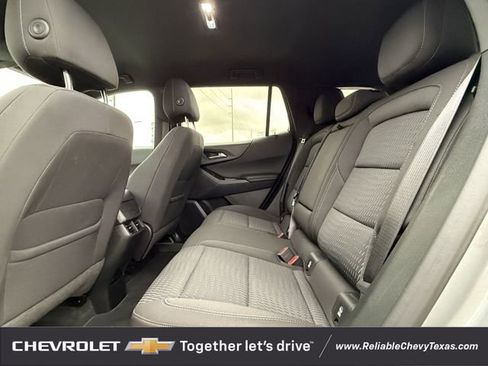 Used 2025 Chevrolet Equinox LT image 30