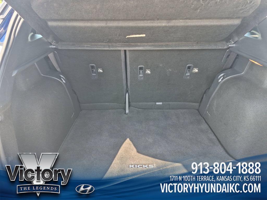 Used 2019 Nissan Kicks SR FWD image 21