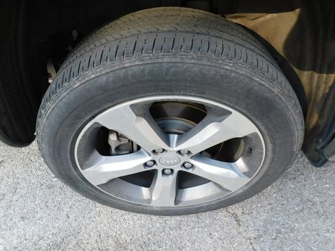 Used 2021 Jeep Grand Cherokee L Limited image 8