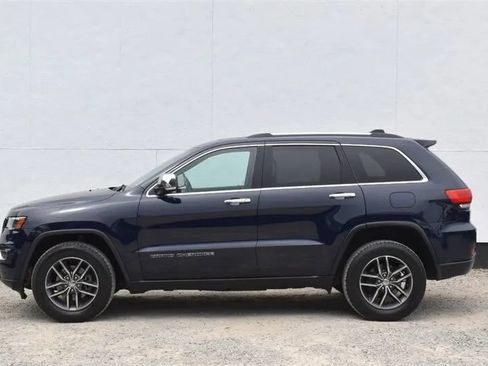 Used 2017 Jeep Grand Cherokee Limited w/ Luxury Group II AWD/4WD image 9