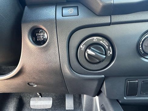 New 2026 Nissan Frontier SV AWD/4WD image 15