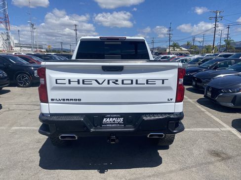 Used 2022 Chevrolet Silverado 1500 LT Trail Boss w/ LT Trail Boss Premium Package AWD/4WD image 10