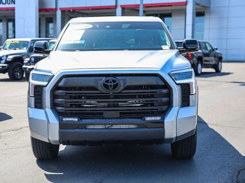 Used 2024 Toyota Tundra Limited AWD/4WD image 19