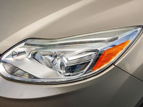 Used 2015 Ford Focus Electric Hatchback FWD image 24