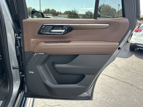 New 2026 Chevrolet Tahoe High Country image 18