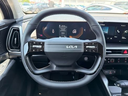 New 2026 Kia Sorento LX FWD image 10