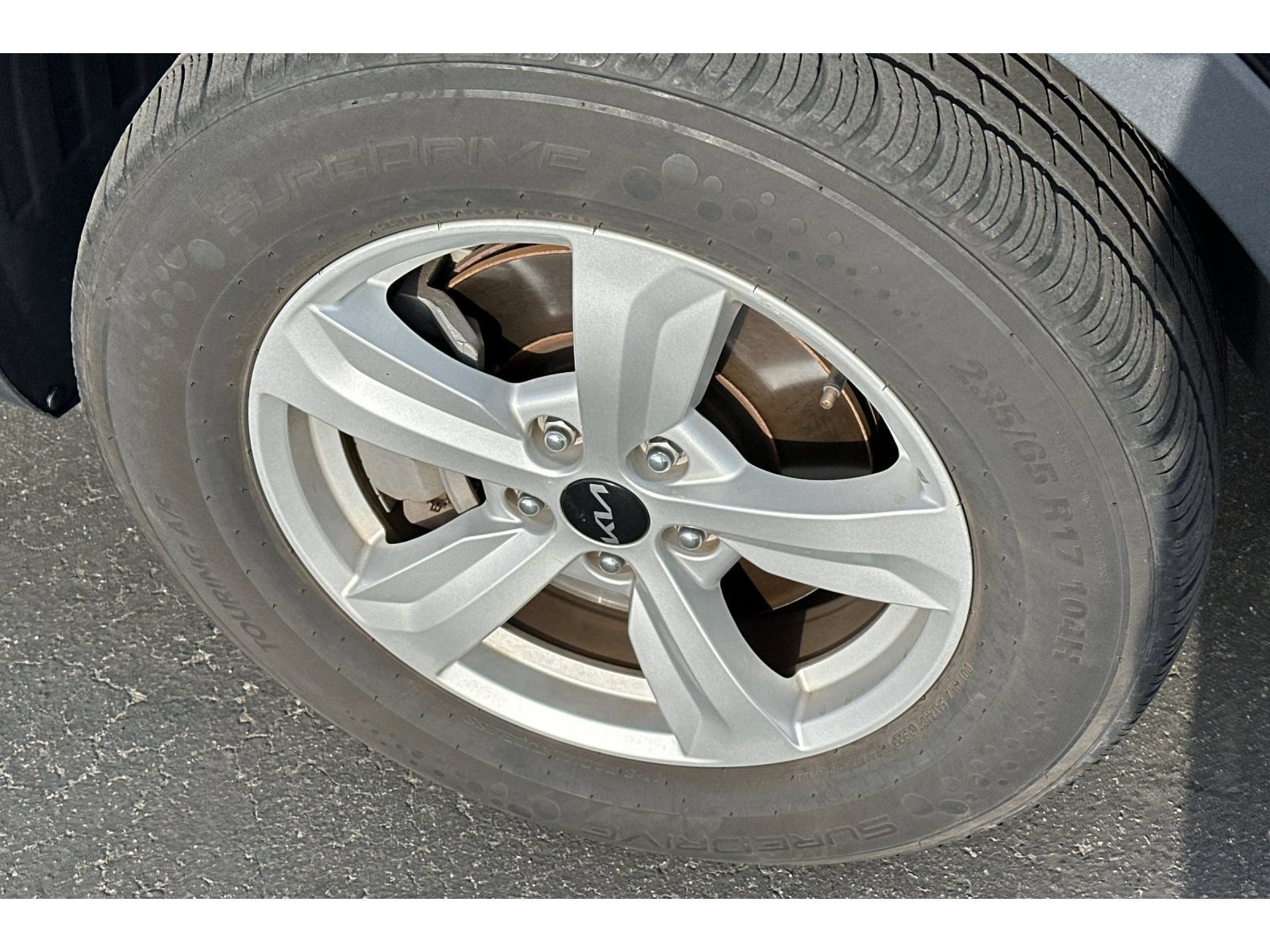Used 2022 Kia Sorento LX AWD/4WD image 4