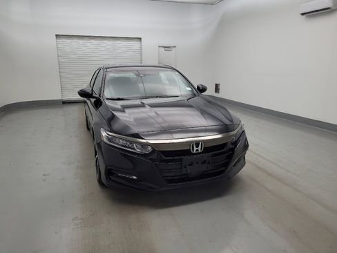 Used 2019 Honda Accord Sport image 14