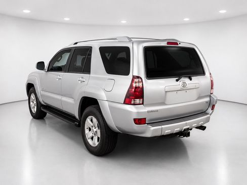 Used 2004 Toyota 4Runner Sport AWD/4WD image 3