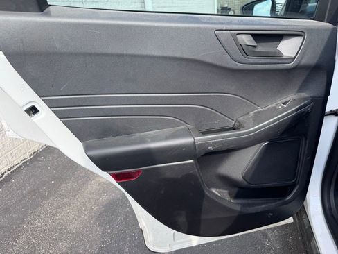 Used 2022 Ford Escape S image 12