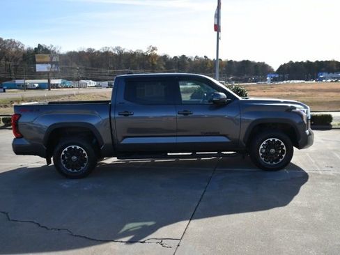 Used 2022 Toyota Tundra SR5 image 6