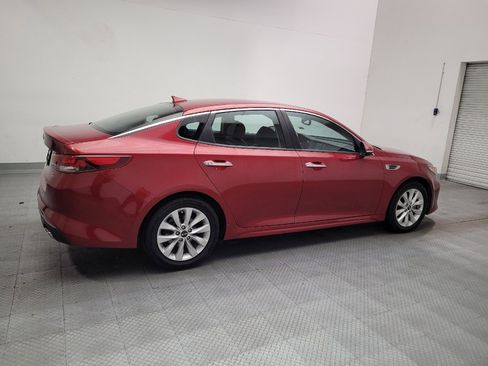 Used 2018 Kia Optima S FWD image 10