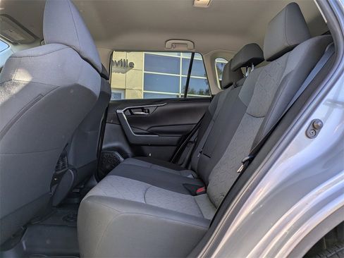 Used 2023 Toyota RAV4 XLE image 17