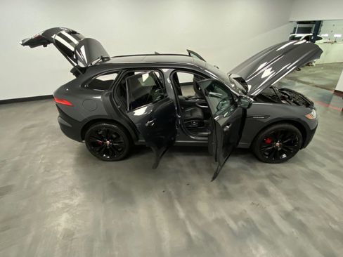 Used 2019 Jaguar F-PACE S image 55