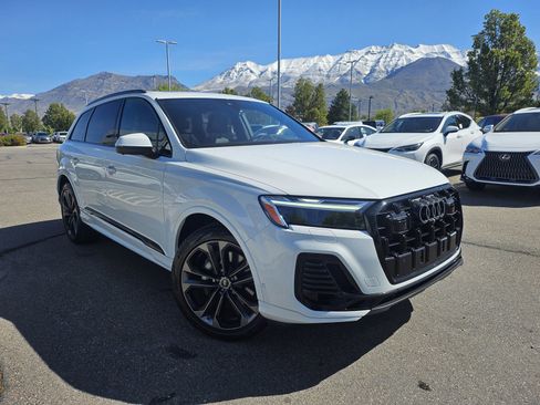 Used 2025 Audi Q7 3.0T Premium Plus AWD/4WD image 3
