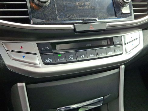 Used 2013 Honda Accord EX-L image 17