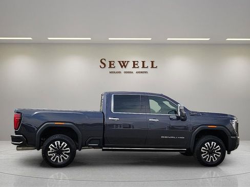 Used 2025 GMC Sierra 2500 Denali Ultimate AWD/4WD image 6
