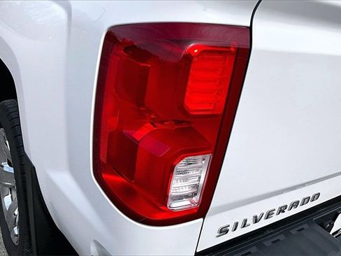 Used 2018 Chevrolet Silverado 1500 LTZ Z71 w/ LTZ Plus Package image 21