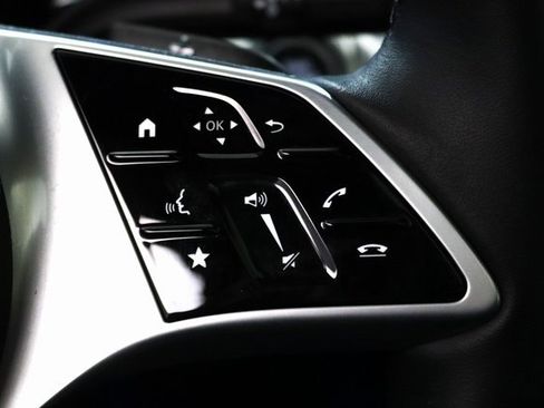 Certified 2025 Mercedes-Benz GLB 250 GLB 250 image 6