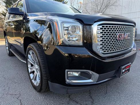 Used 2017 GMC Yukon Denali w/ Open Road Package image 8