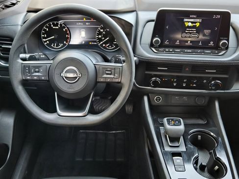 Used 2023 Nissan Rogue S image 22