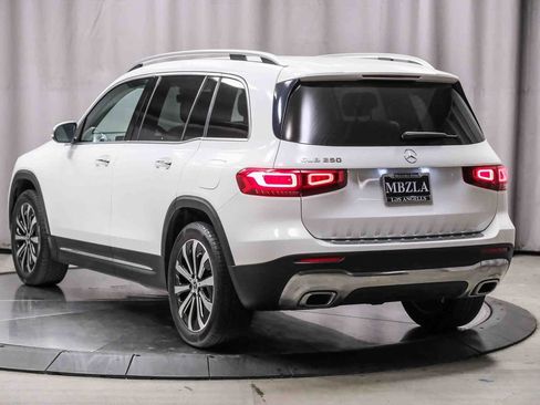 Certified 2021 Mercedes-Benz GLB 250 image 2