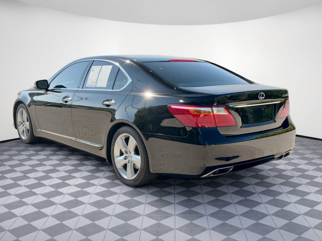 Used 2012 Lexus LS 460 w/ Comfort Pkg RWD image 3