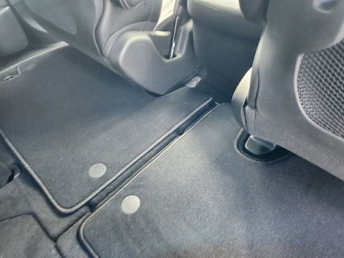 New 2026 Chrysler Pacifica Limited w/ S Appearance Package FWD image 7