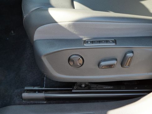 Used 2023 Volkswagen ID.4 Pro S Plus AWD/4WD image 19