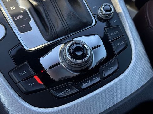 Used 2017 Audi Q5 2.0T Premium Plus w/ Technology Package image 26