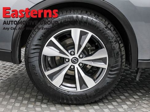 Used 2023 Nissan Murano SV image 29