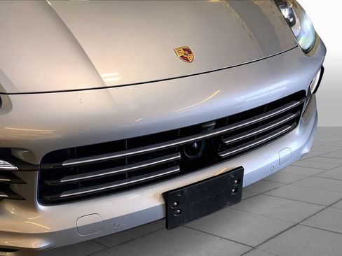 Used 2020 Porsche Cayenne S AWD/4WD image 49