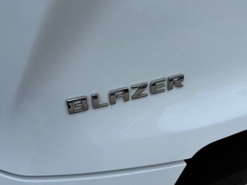 Certified 2021 Chevrolet Blazer LT FWD image 12