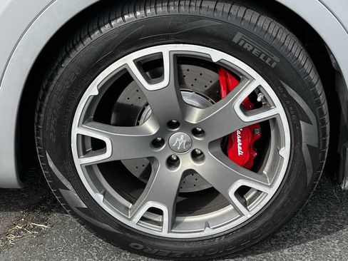 Used 2017 Maserati Levante S AWD/4WD image 7