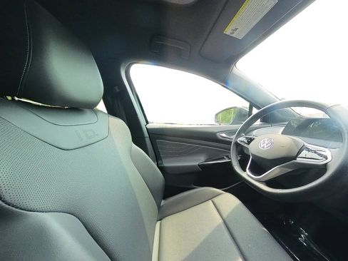 Used 2024 Volkswagen ID.4 S image 66