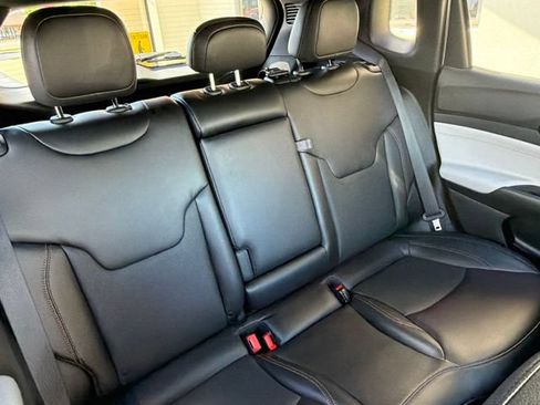 Used 2023 Jeep Compass Limited AWD/4WD image 15