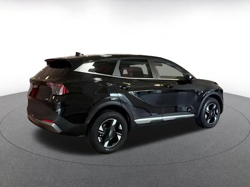 Used 2026 Kia Sportage LX AWD/4WD image 12