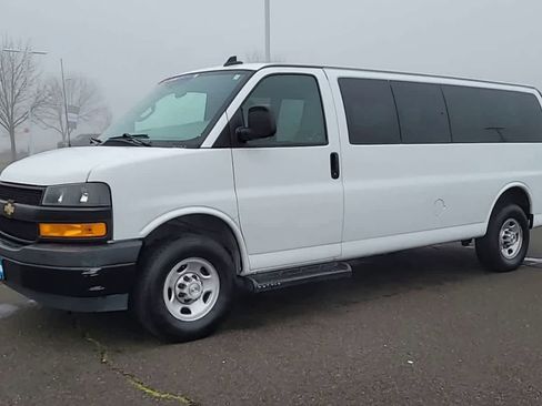 Used 2023 Chevrolet Express 3500 LS image 4