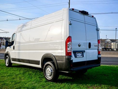 Used 2025 RAM ProMaster 2500 w/ Safety Group image 7