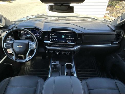 Used 2024 Chevrolet Silverado 1500 LTZ w/ LTZ Convenience Package II AWD/4WD image 14