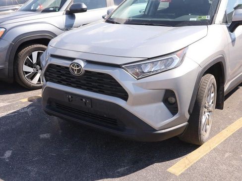 Used 2021 Toyota RAV4 XLE Premium AWD/4WD image 5
