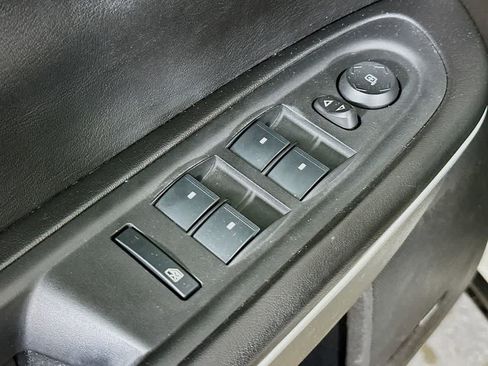 Used 2012 GMC Acadia SLE AWD/4WD image 29