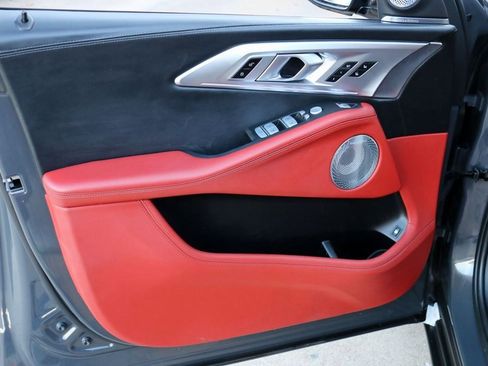 Used 2023 BMW XM image 17