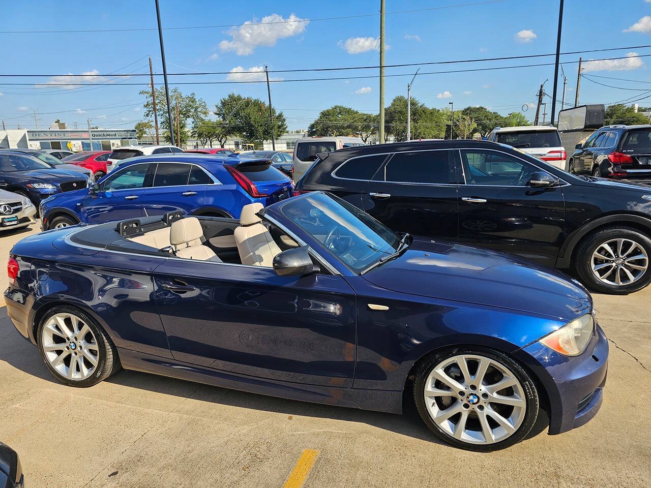 Used 2013 BMW 135i Convertible RWD image 7