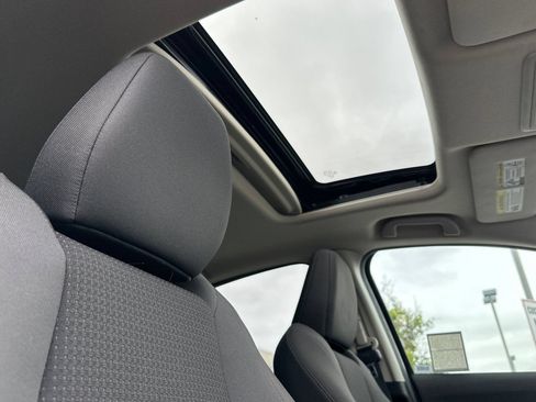Used 2022 Honda HR-V EX image 17