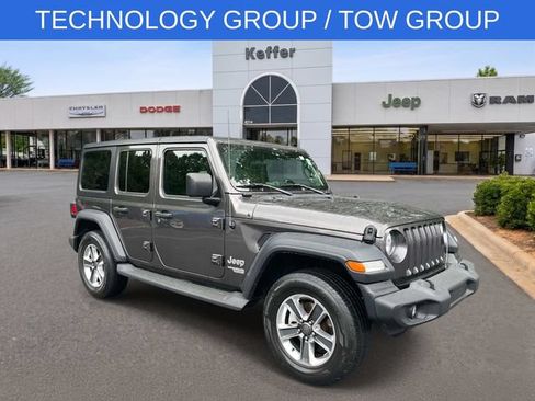 Used 2019 Jeep Wrangler Unlimited Sport S AWD/4WD image 2